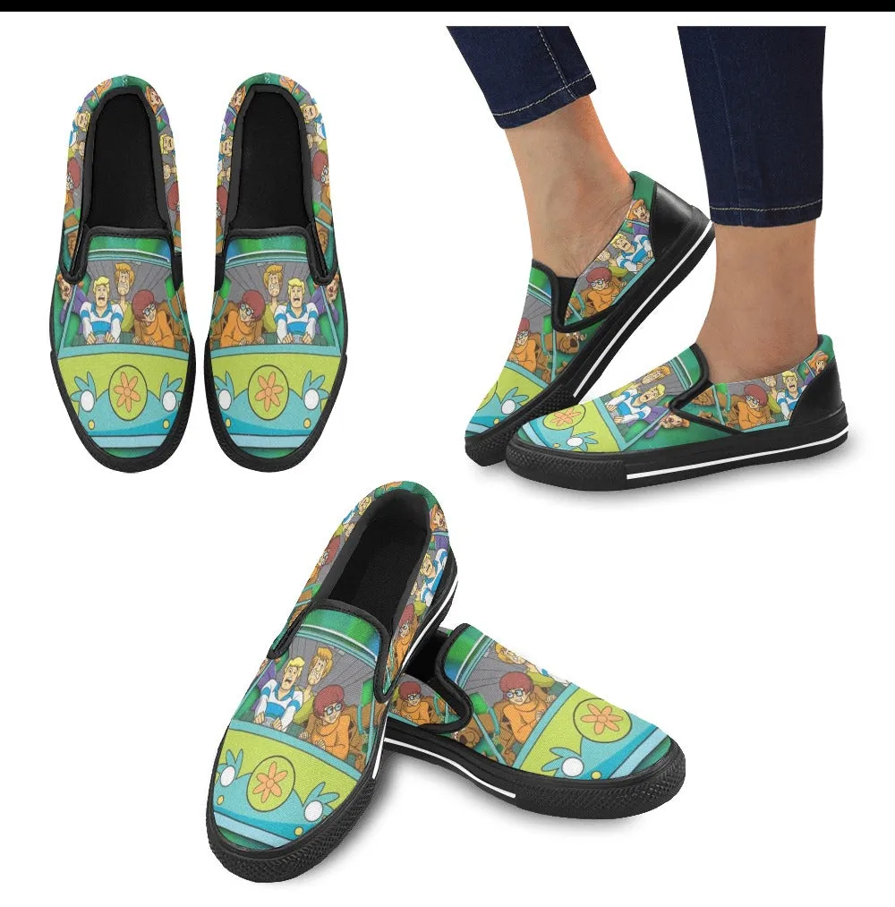 Women's Scooby-Doo Mystery Machine Gang Cartoon Print Canvas Slip-on Shoes (Black)